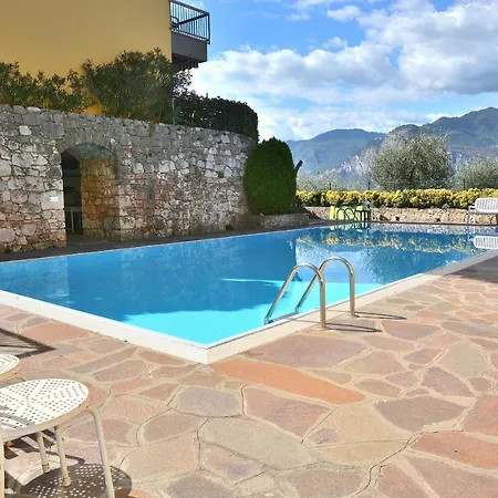 Apartment La Perla With Pool Malcesine